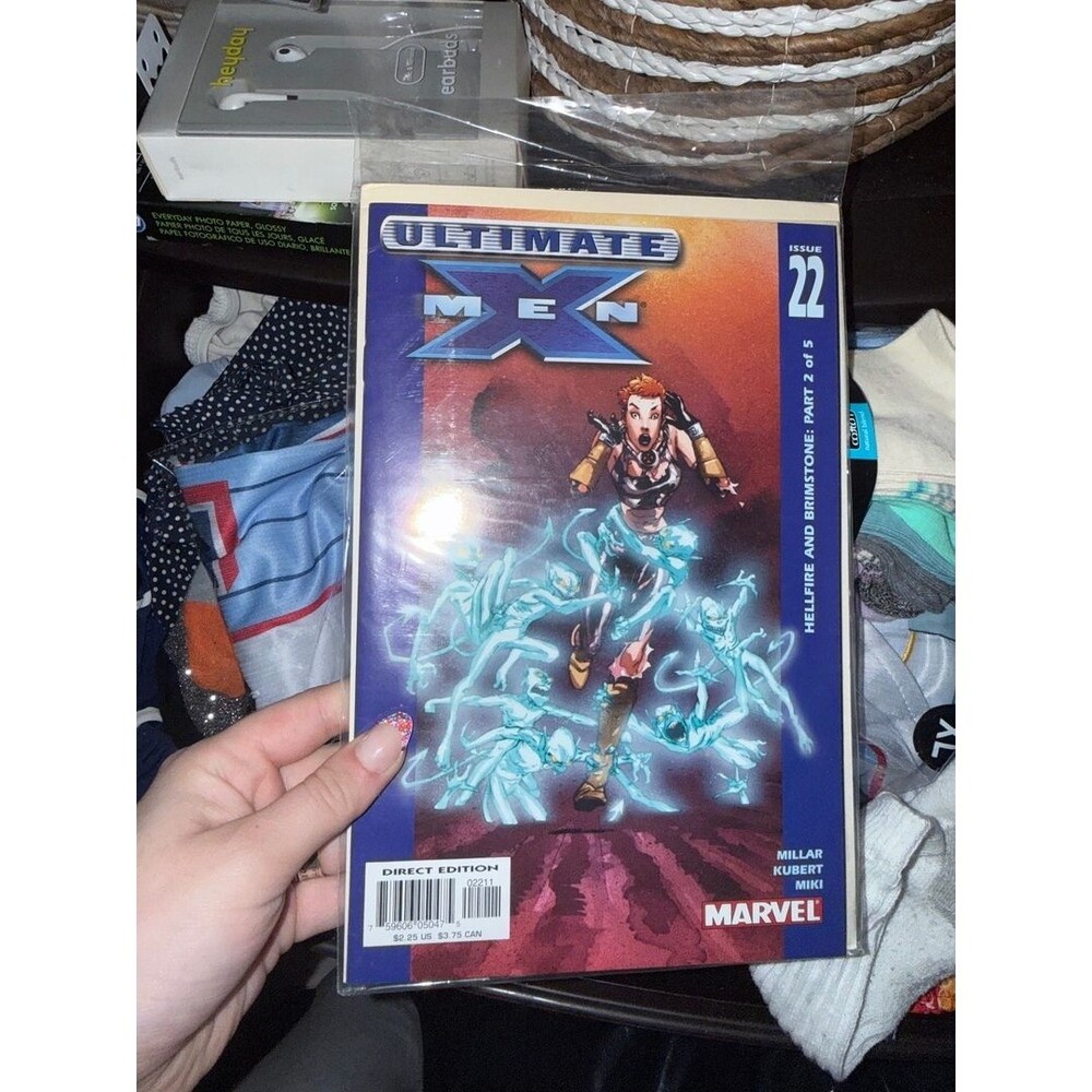 ULTIMATE X-MEN no. 22  Hellfire And Brimstone/MARVEL